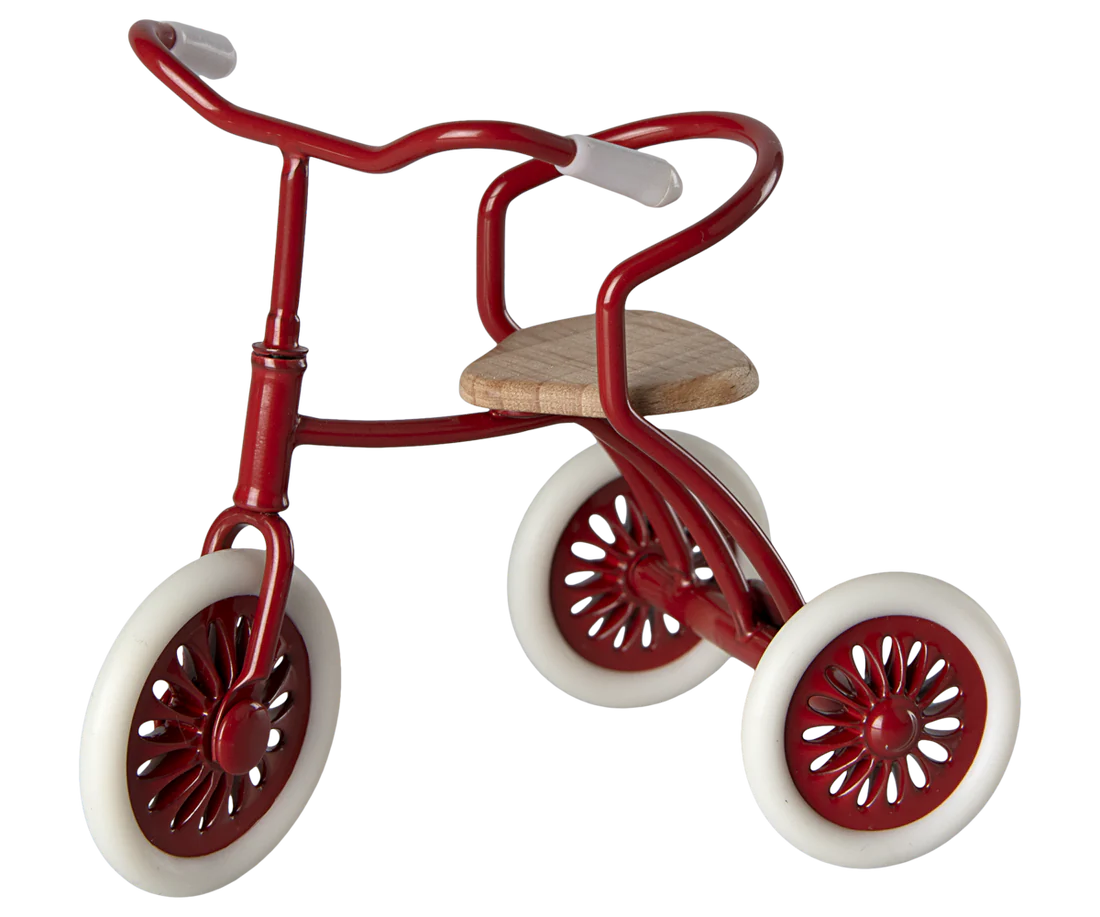 Triciclo rojo