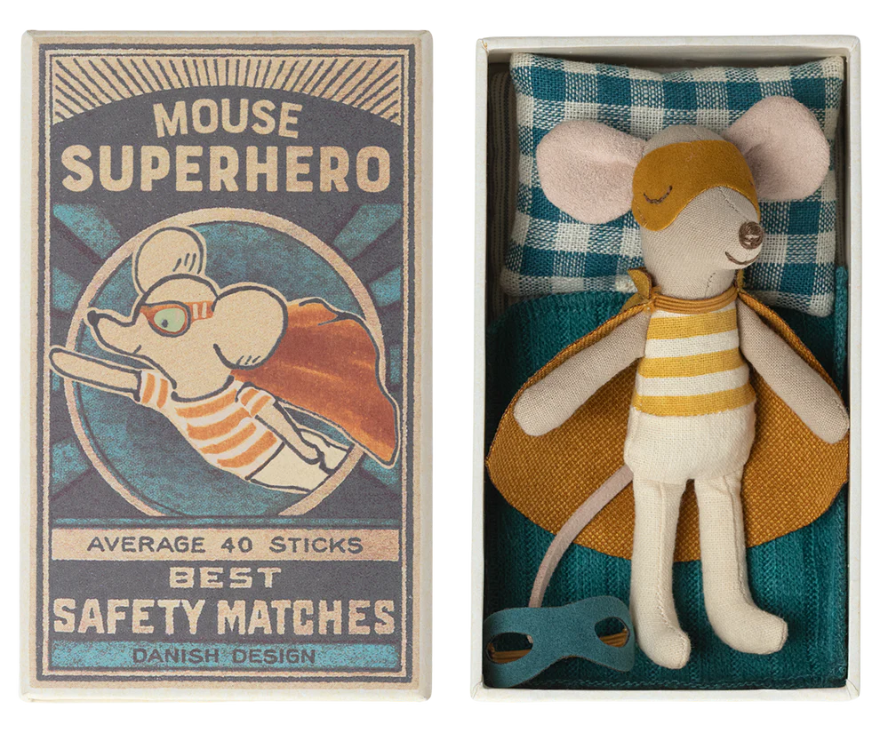 Ratón Super heroe en caja de cerillas