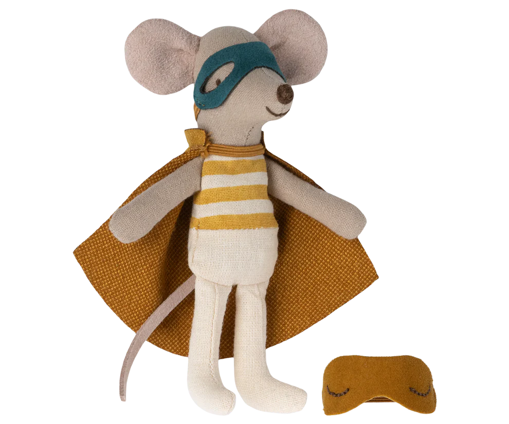 Ratón Super heroe en caja de cerillas