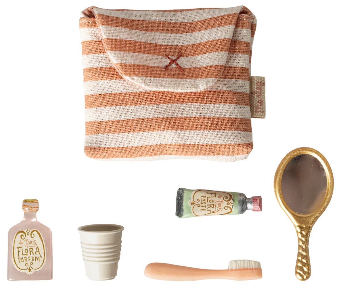 Set de cepillo de dientes con bolsa ratón . Raya roja – Accesorio hogar Maileg - Librería Educania