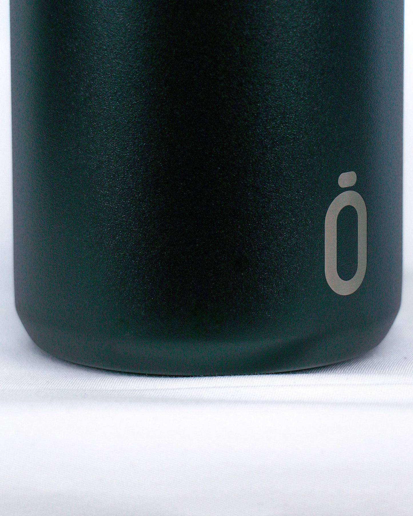Mii 75 . Negro – Botella Termo 750 ml - Librería Educania