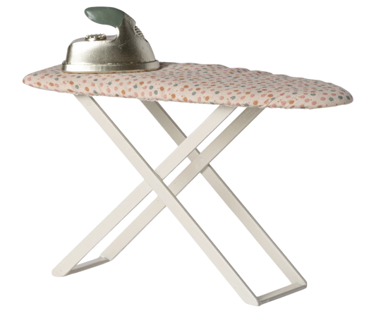 Plancha y tabla de planchar ratón – Accesorio hogar Maileg - Librería Educania