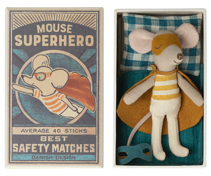 Ratón Super heroe en caja de cerillas
