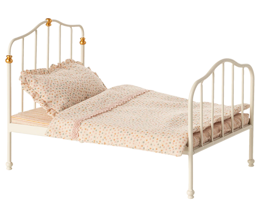 Cama vintage ratón . Blanco roto – Accesorio hogar Maileg - Librería Educania