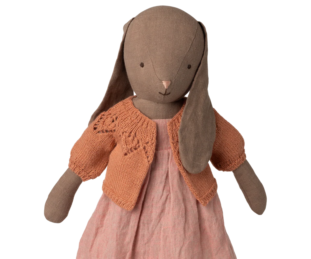 Cárdigan de punto Talla 4 . Rosa vintage – Ropa conejo Maileg - Librería Educania