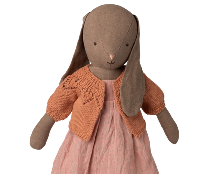Cárdigan de punto Talla 4 . Rosa vintage – Ropa conejo Maileg - Librería Educania
