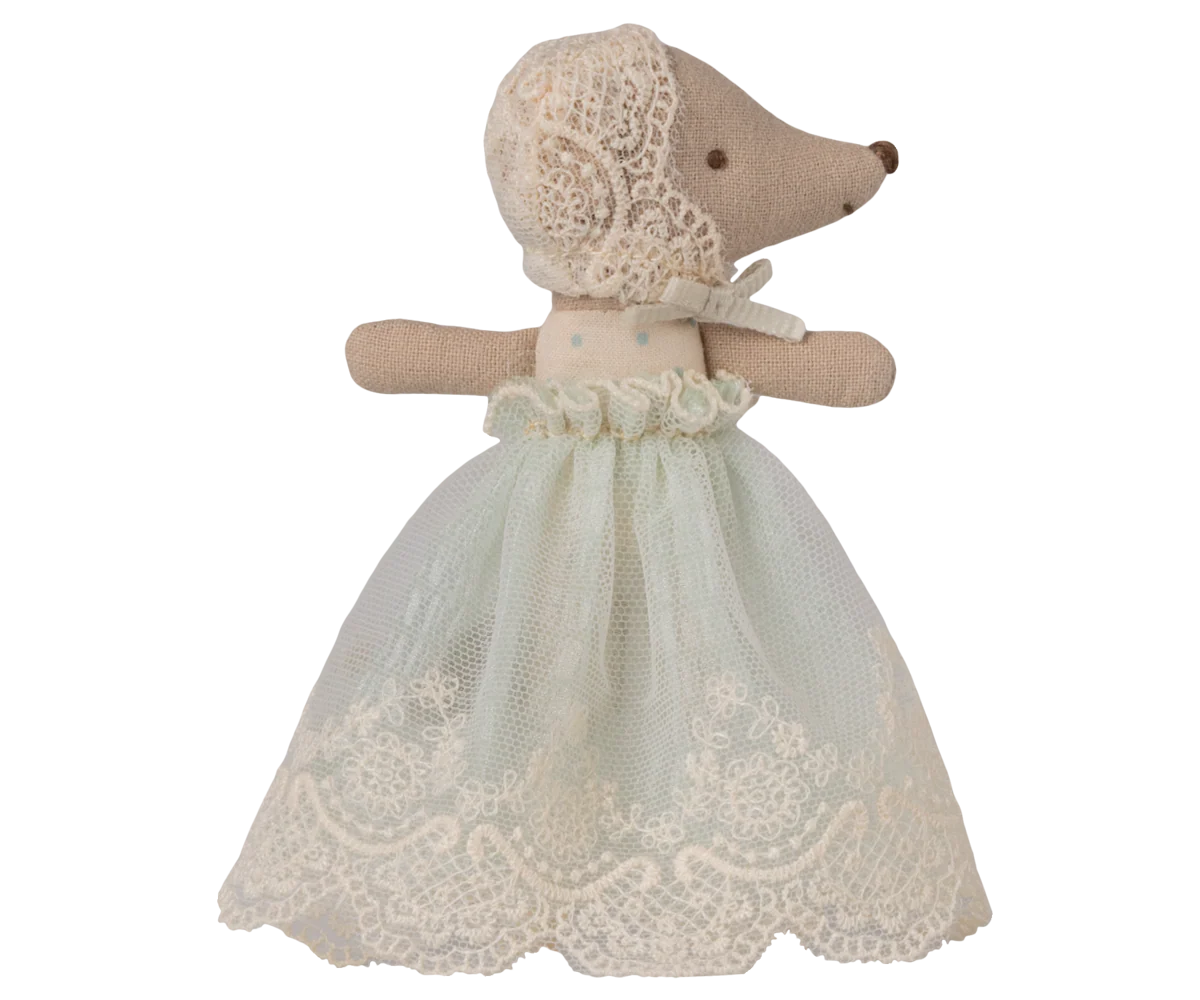 Ratón bebé con bata . Menta – Ratón bebé Maileg