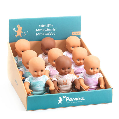 Pomea . Mini Charly – Muñeca bebé blandita - Librería Educania