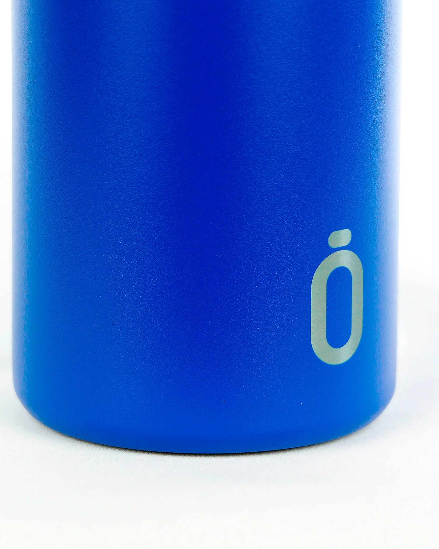 Mii 60 . Azul Reflex – Botella Termo 600 ml - Librería Educania