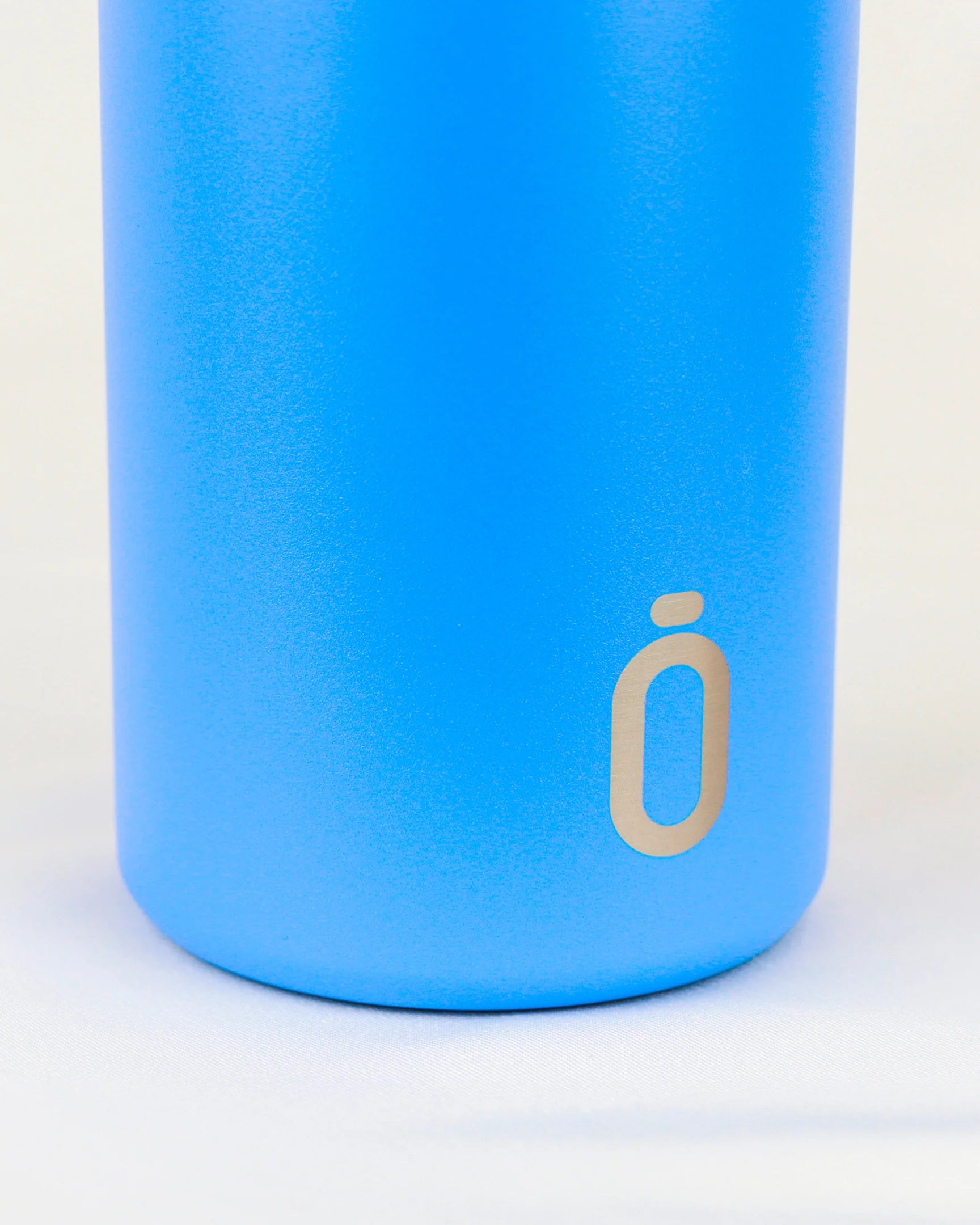 Mii 60 . Royal Blue – Botella Termo 600 ml - Librería Educania