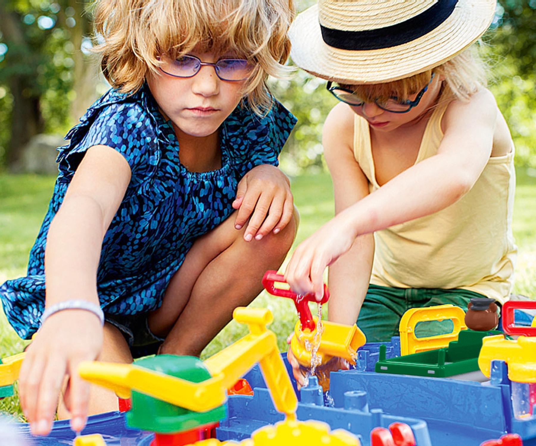 AquaPlay – Circuito de agua con puerto - Librería Educania